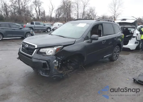2017 Subaru Forester 2.0Xt Touring z USA, uszkodzony, nr VIN JF2SJGWC8HH421883